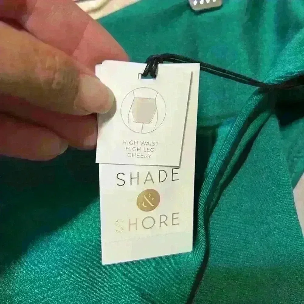 NWT Shade and Shore swim bottom - Picture 3 of 5